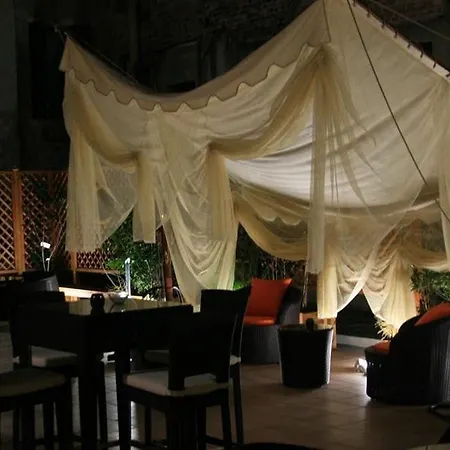 ル イソレ ホテル