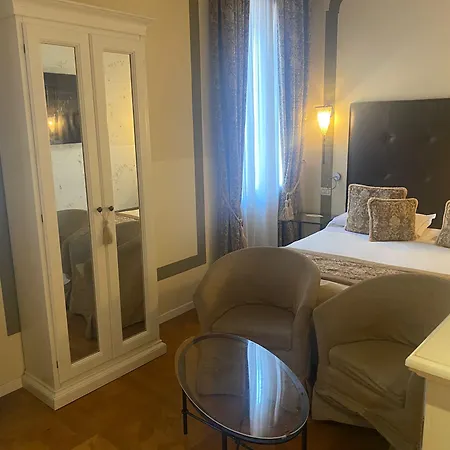 Le Isole Hotel